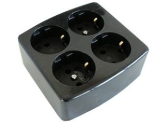 Tafelcontactdoos RA 4V vierkant zwart