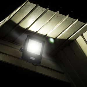 V-TAC LED Bouwlamp 10W 3000K zwart met sensor + kabelinvoer - Afbeelding 3